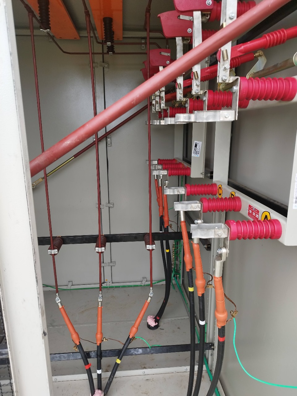 Instalações Elétricas, Mecânicas e Lógicas